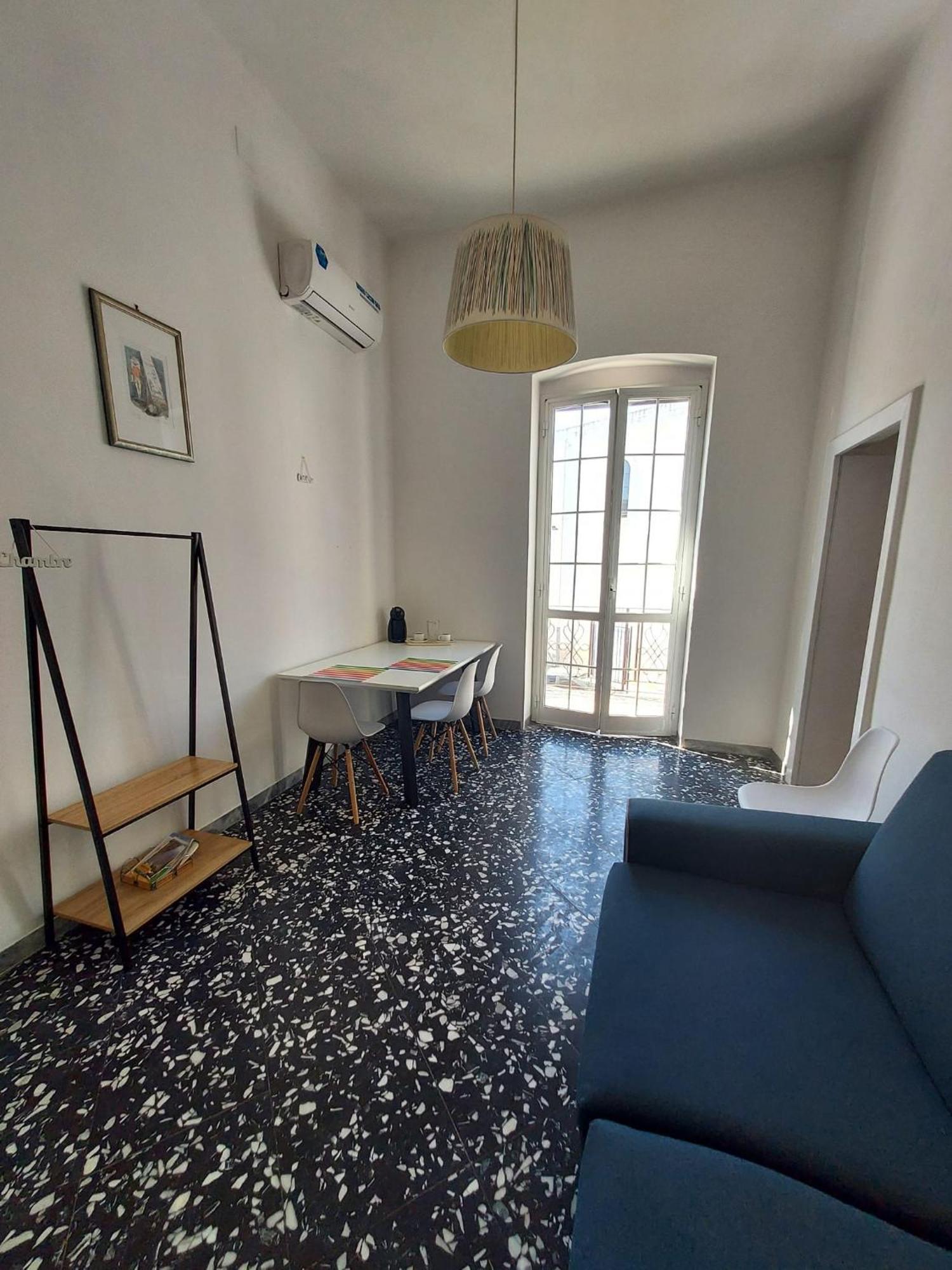 Dimora Trinity - Central Rooms Полиньяно-а-Маре Экстерьер фото